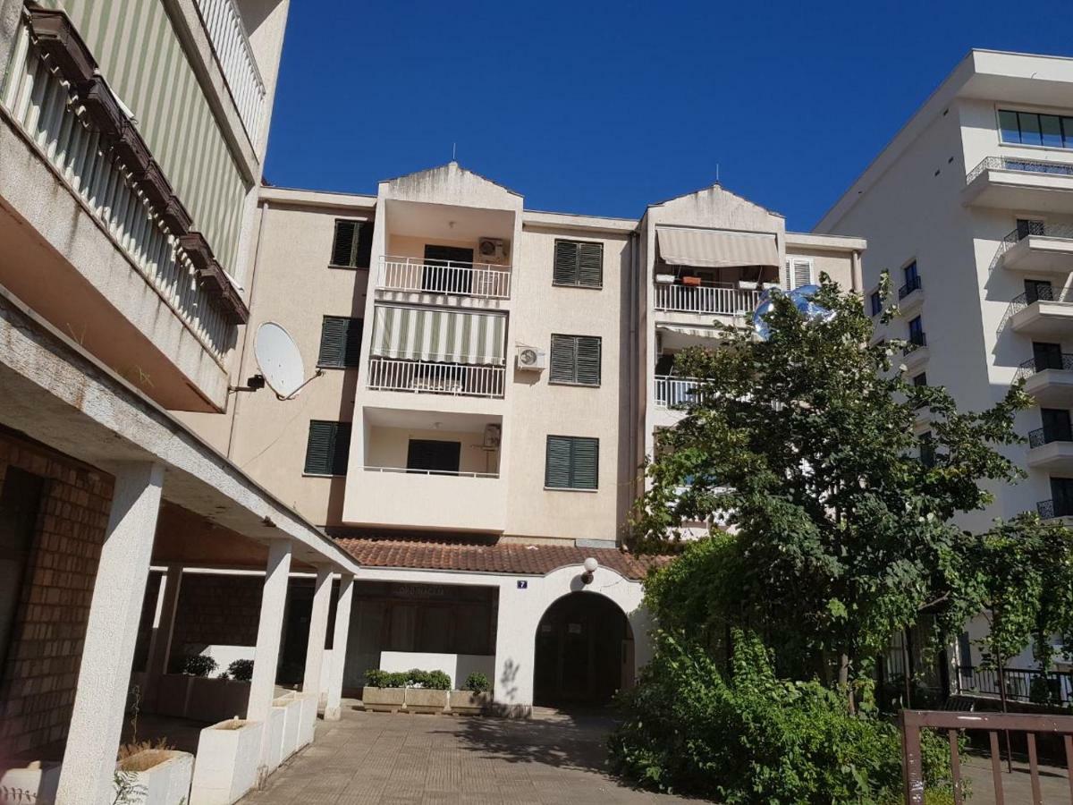 Apartamento Emi Budva Exterior foto